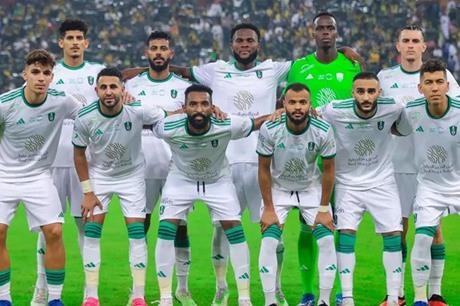 الأهلي يغري نجم الهلال "المنبوذ" في الصيفية .. رد حاسم من اللاعب