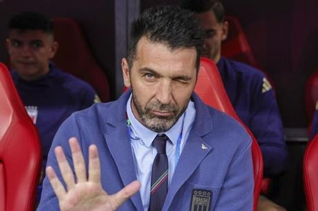 القضاء الفرنسي يجبر سان جيرمان على دفع 250 ألف يورو لبوفون