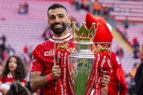 محمد صلاح يدخل التاريخ من بوابة الصفقات الذهبية