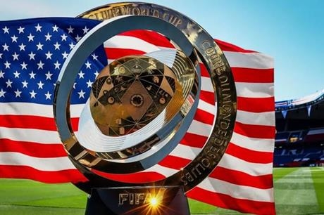 "الولايات المتحدة غير صالحة لكرة القدم" و"الفيفا" يراقب بقلق