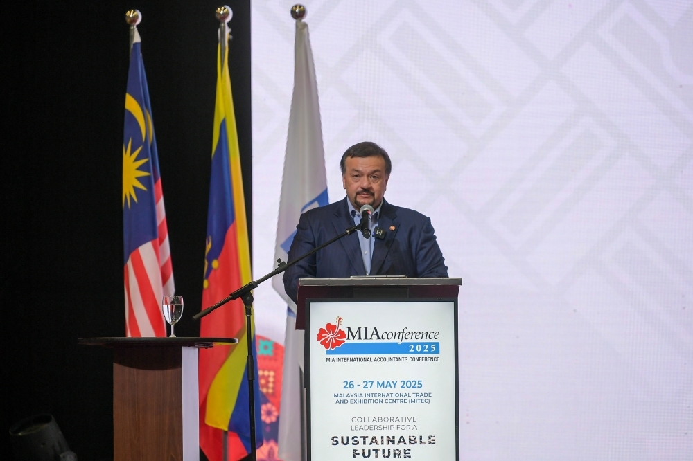 RON95 subsidy rationalisation to begin in second half of 2025, says Amir Hamzah