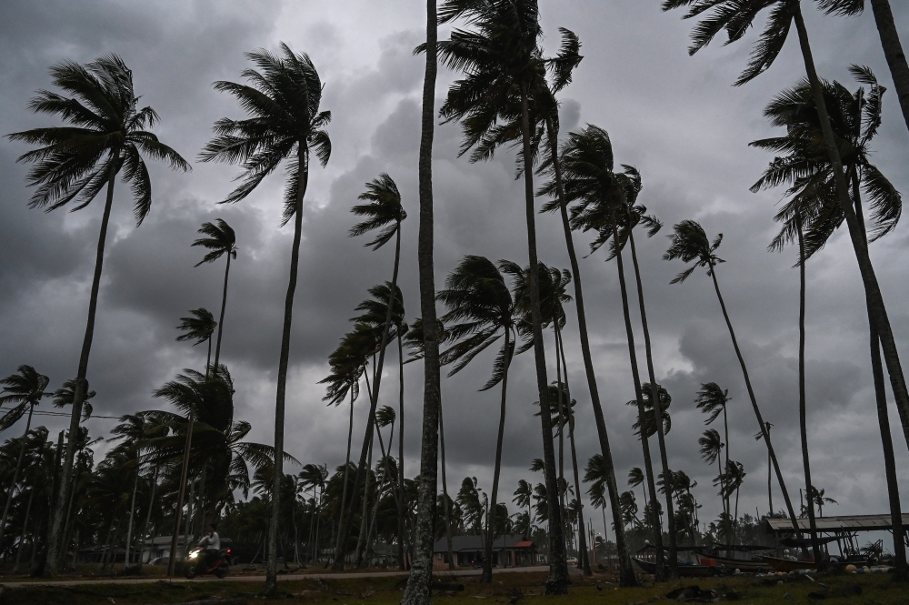 Strong winds wreck 75 Temerloh homes