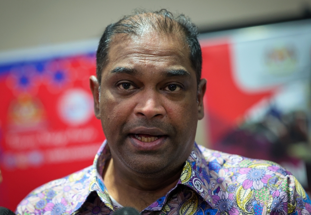 Ramanan pledges RM100,000 to boost school facilities in Sungai Buloh