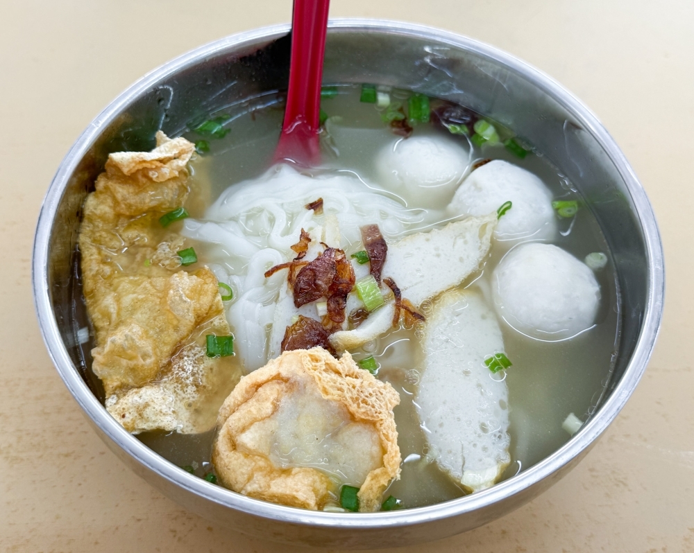 Newcomer Restoran Hai Feng brings nourishing bowls of fish ball noodles to PJ Sea Park