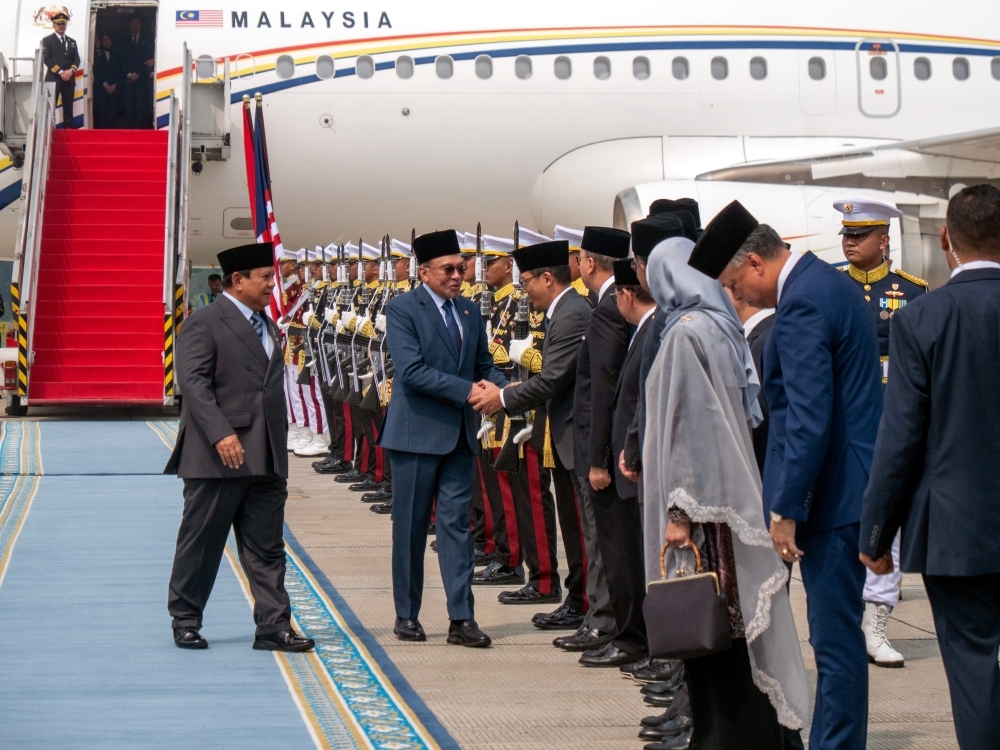 Anwar: Malaysia, Indonesia committed to Asean unity, border resolution