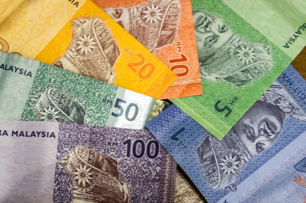 Ringgit seen gaining ground next week as US jobs data shapes Fed bets