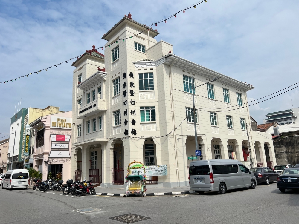 The Kwangtung and Tengchow Association in George Town: From managing cemeteries to keeping cultural heritage alive for more than 200 years