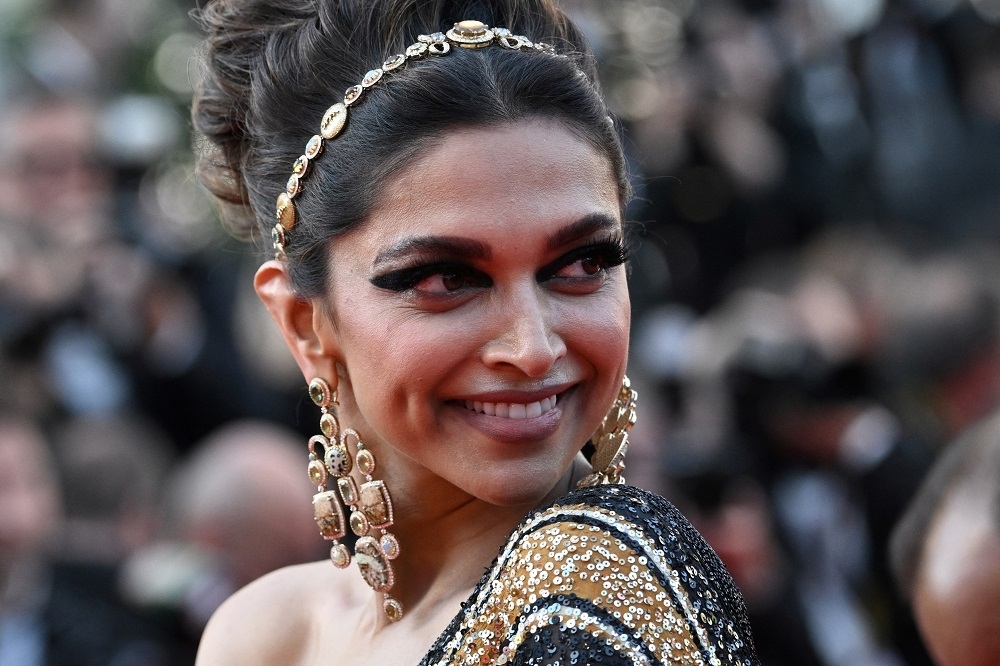 Deepika Padukone becomes first Indian actress to receive Hollywood Walk of Fame star