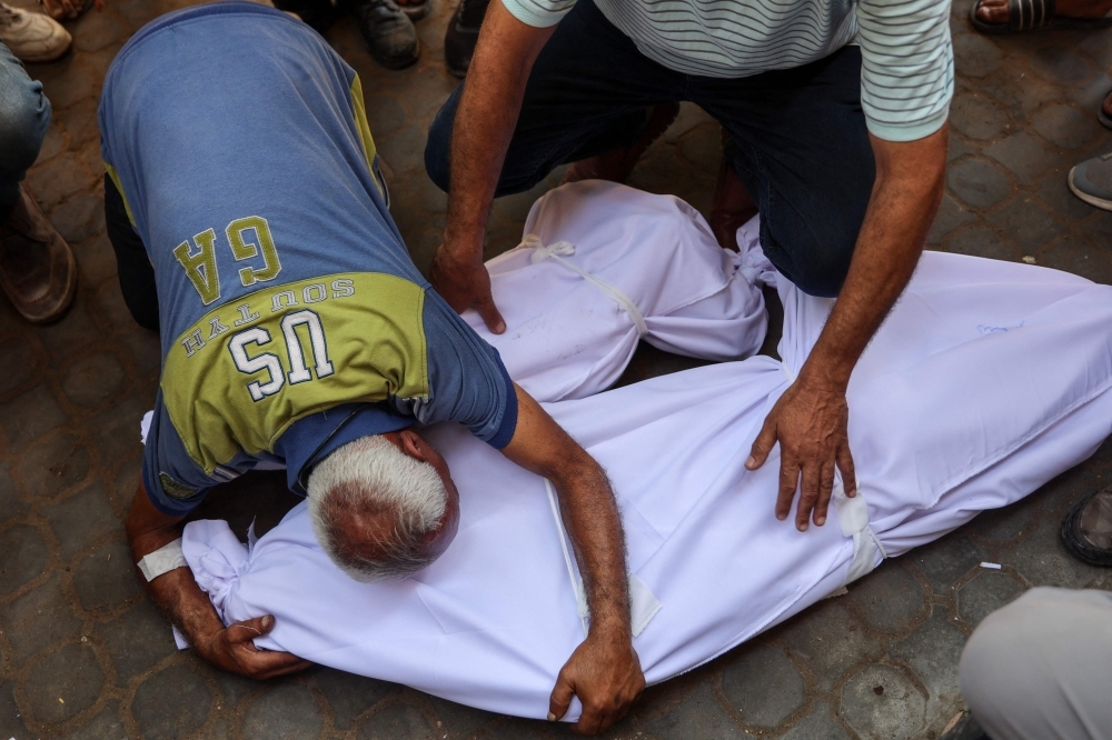 Hamas accepts Trump Gaza ceasefire deal as hostage negotiations set to resume