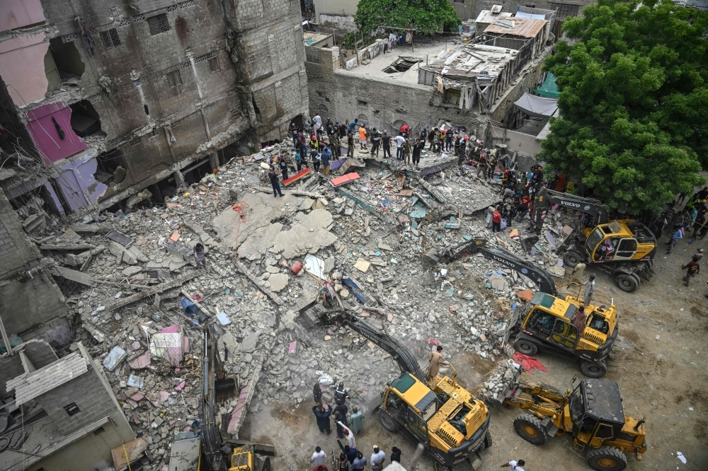 Karachi building collapse: Rescue teams wrap up search after 27 killed