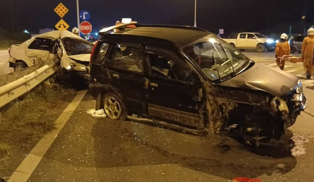 Crash on Sarawak's Pan Borneo Highway kills one, injures two