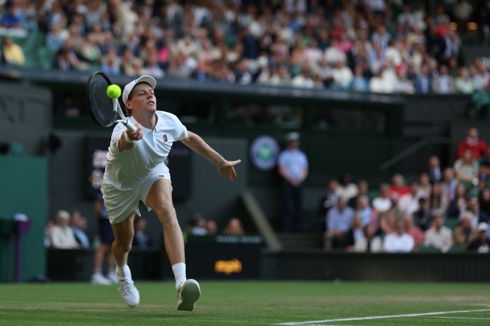 Sinner advances after Dimitrov retires in tears, Djokovic battles into Wimbledon quarters