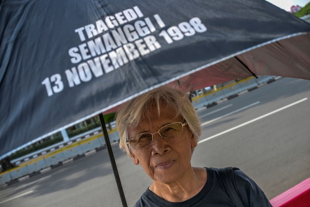 Rewriting the past: Indonesia's new history books spook scholars