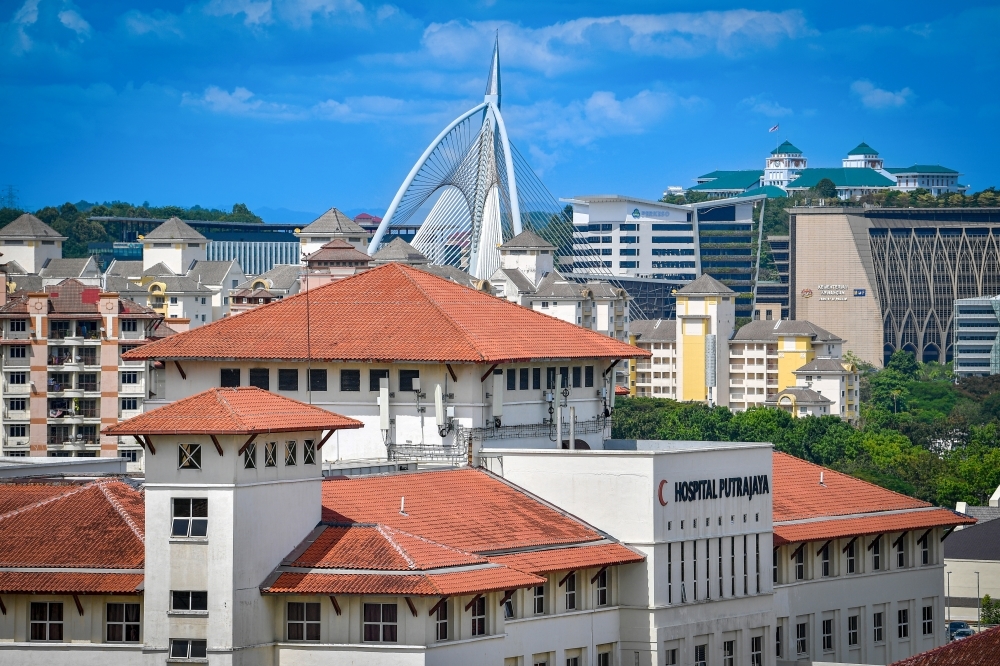 Two-tier healthcare or public lifeline? Unpacking the debate over Rakan KKM