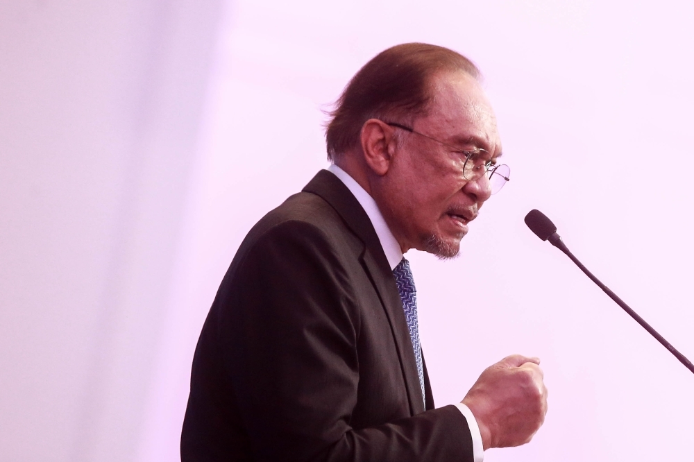 Anwar: Corruption not just moral failure but threatens economy, deters investment, harms national harmony
