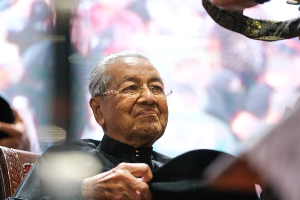 ‘Twice was enough': Dr Mahathir rules out return as PM even if Perikatan wins Putrajaya, says happy to advise