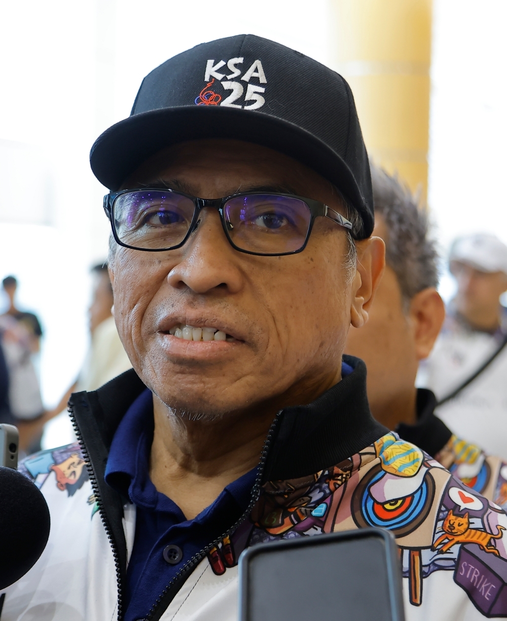 Don't go, chief secretary warns civil servants as home minister facilitates July 26 anti-Anwar rally