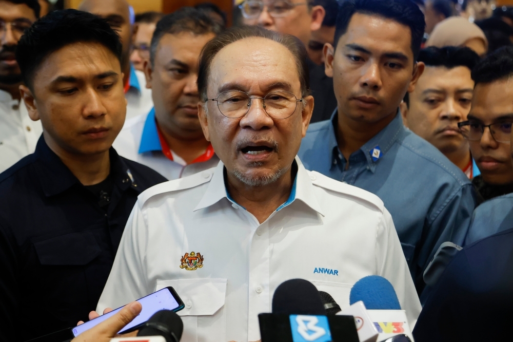 Anwar to broker ceasefire talks between Thailand and Cambodia in Putrajaya today