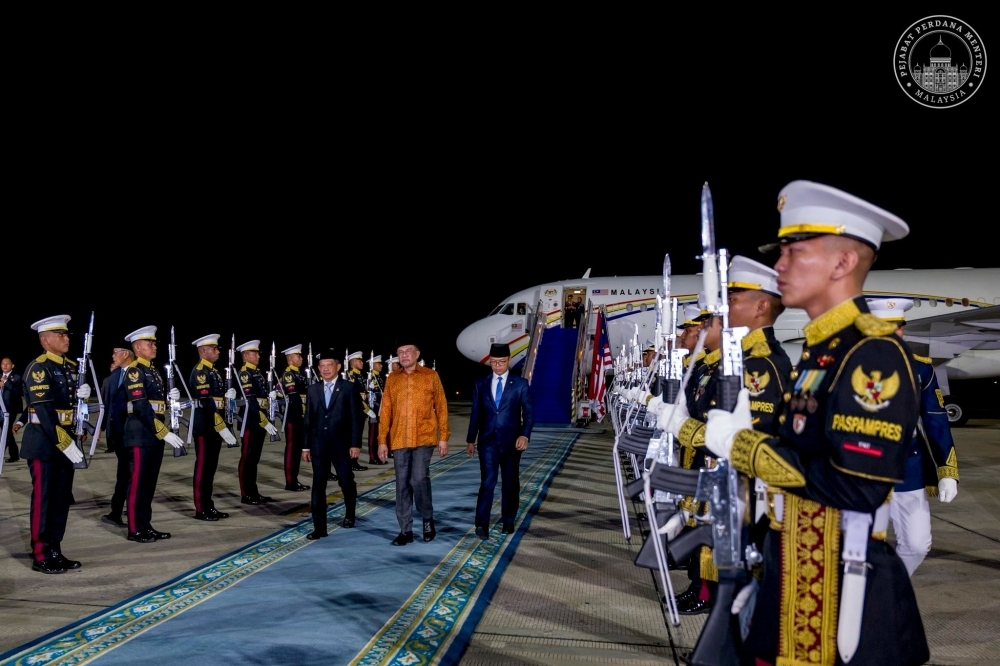 Anwar arrives in Jakarta for high-level talks with Indonesian President Prabowo