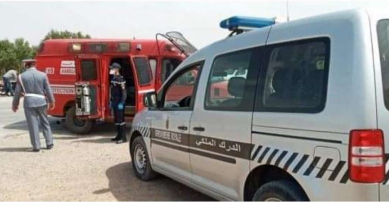 حادثة سير خطيرة اثر اصطدام 'تاكسي' و'بيكوب' بالطريق الرابطة الأوداية وايت ايمور ضواحي مراكش