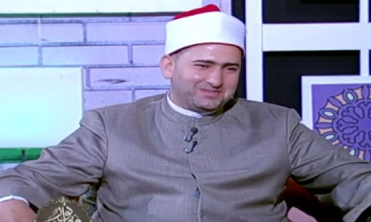 هاني أبو العرب: خير الأعمال مساعدة الآخرين ونفع الناس