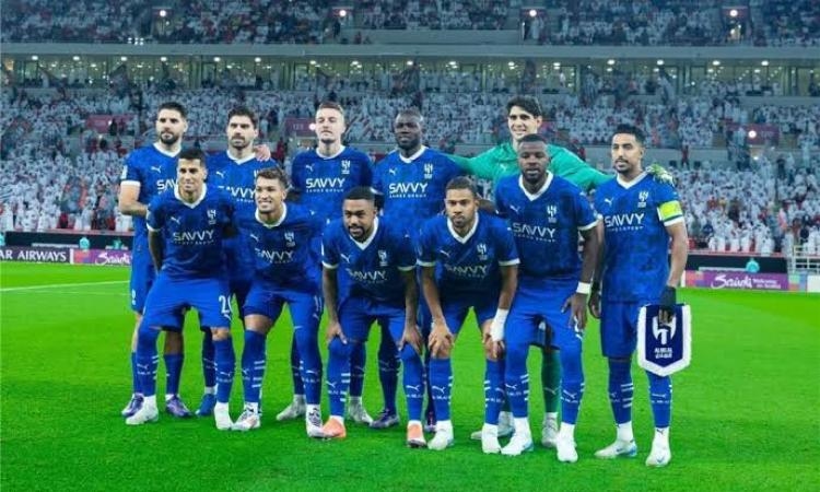 مكافآت ضخمة للاعبي الهلال بعد الفوز على «السيتى»