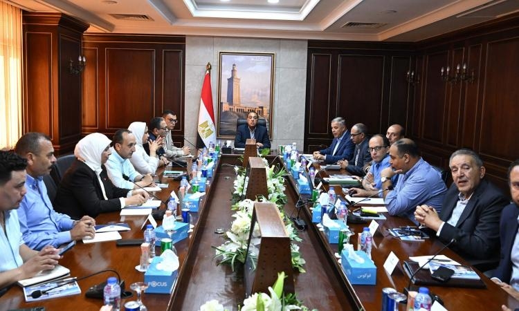 مدبولى يؤكد دعمه لأي شراكة وجهد مشترك لتنفيذ مشروعات مع القطاع الخاص