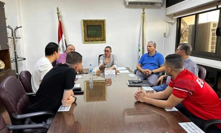 رئيس اتحاد الكرة الطائرة يبحث مع اللجنة الطبية موقف اللاعبين المصابين