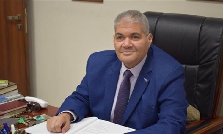 الفائز بجائزة النيل في العلوم .. ماذا قدم لخدمة المجتمع ؟