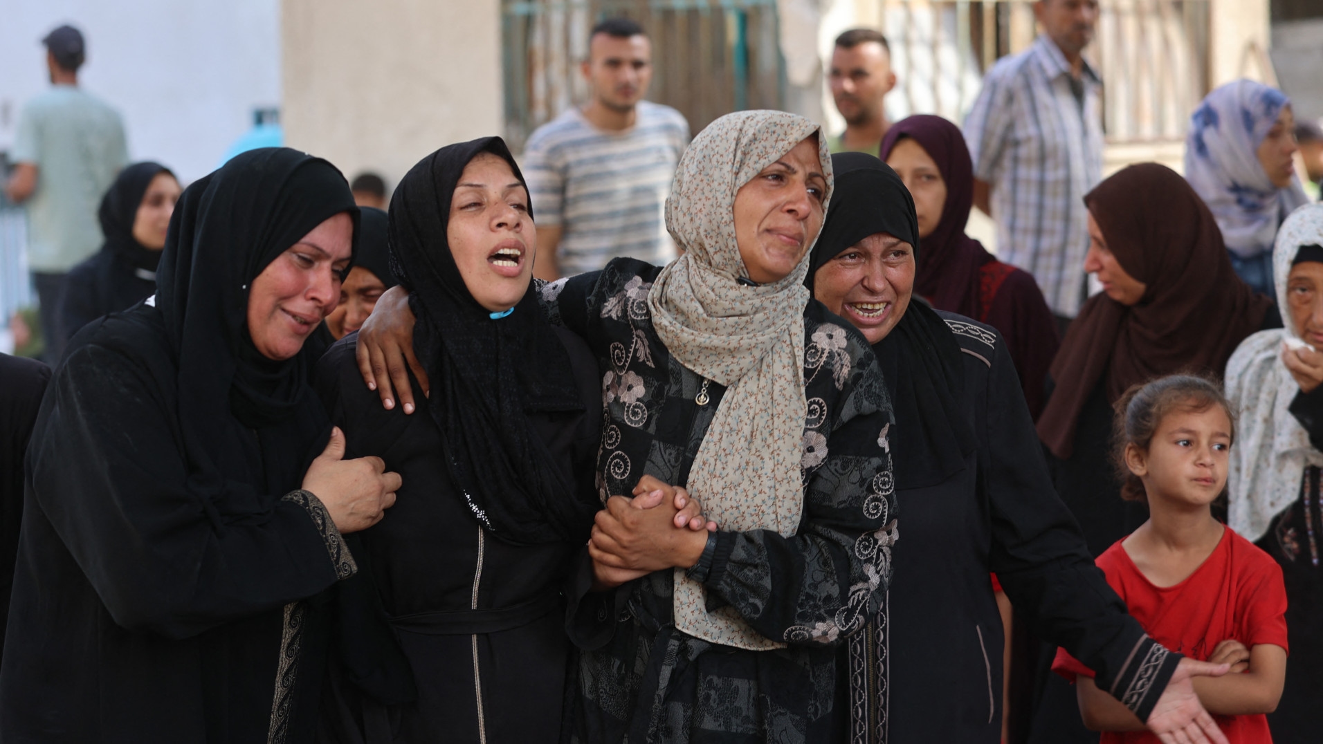 When Britain's 'feminists' cheer for bombs and sneer at Palestinian suffering