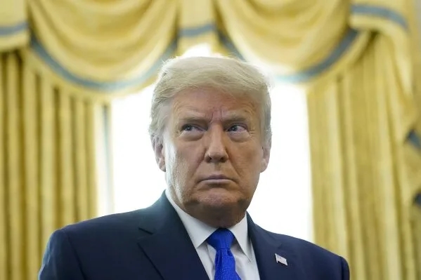 EU Races to Avoid Trade War as Trump Threatens 30% Tariffs