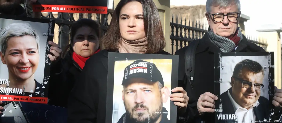 Belarus: Jailed opposition leader Tsikhanouski released