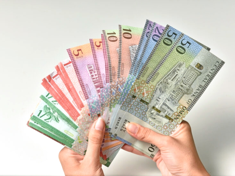 Oman's income tax decision draws support and scrutiny