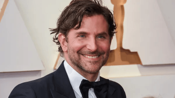 Bradley Cooper enters the DC Universe as Superman's father