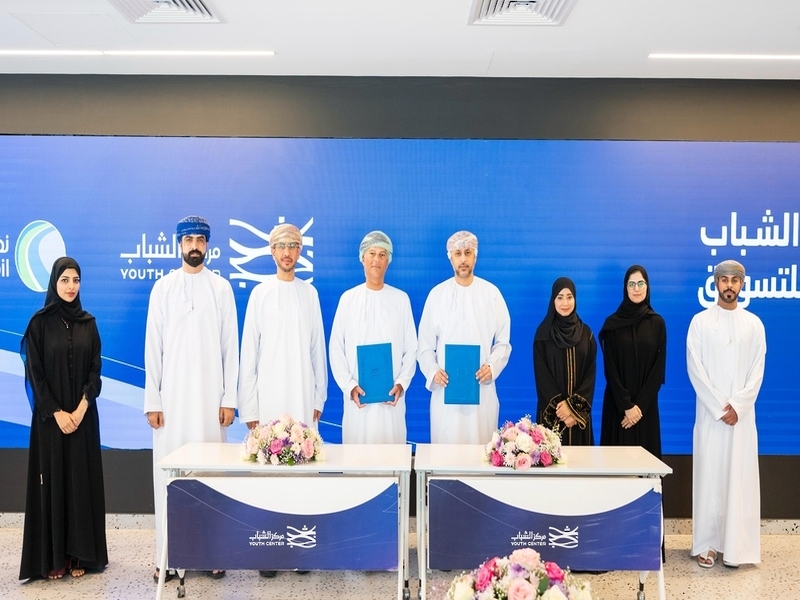 Youth Centre partners with OOMCO and Nikon to empower Omani freelancers and photographers