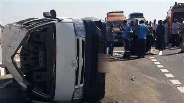 إصابة 12 شخصًا في انقلاب ميكروباص بطريق الأكسدة بالمنوفية