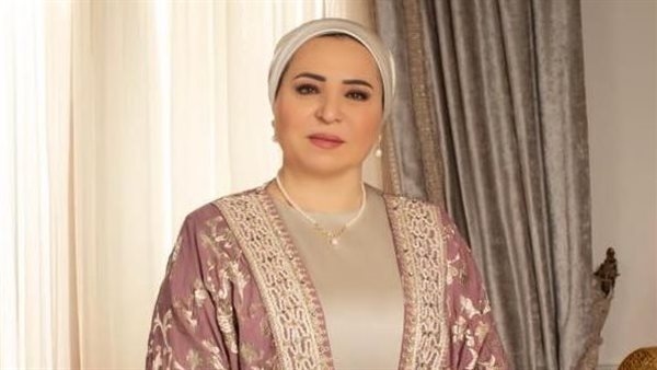السيدة انتصار السيسي: «قلوبنا يعتصرها الألم على بناتى ضحايا حادث المنوفية الأليم»