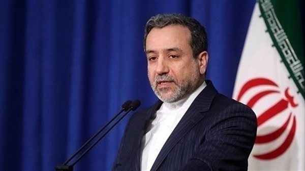 وزير الخارجية الإيراني: إذا أراد ترامب اتفاقًا مع إيران فعليه احترام خامنئي