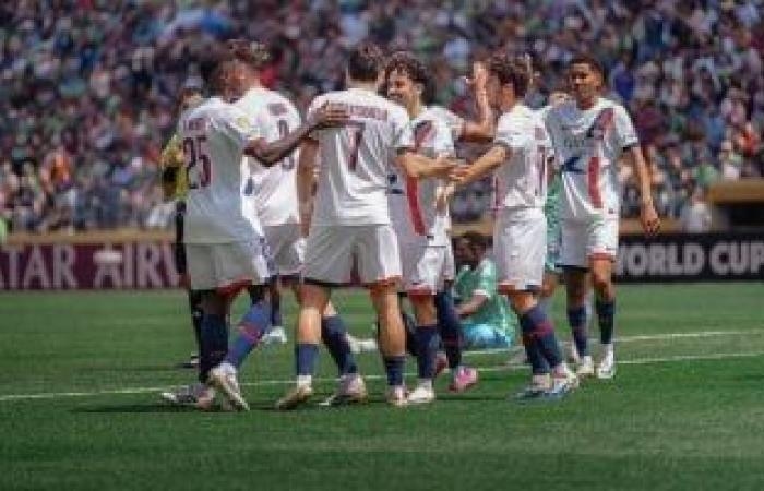 رياضة عالمية : تعرف على حكام مباراتى الأحد فى دور الـ16 من كأس العالم للأندية