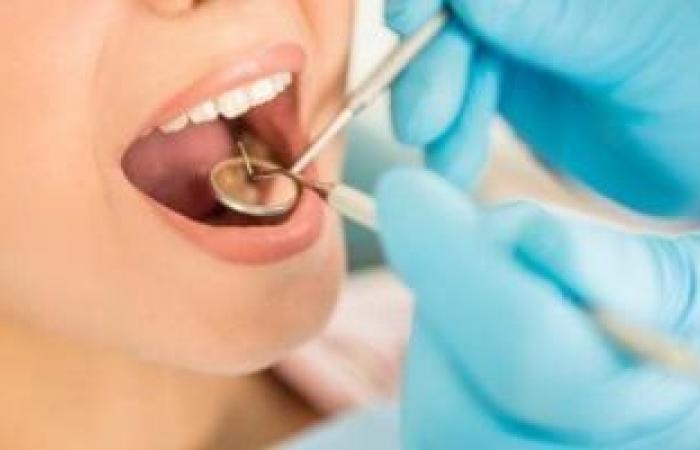 صحة وطب : لو خلعت ضرسك.. خطوات لتخفيف الألم والوقاية من الالتهاب