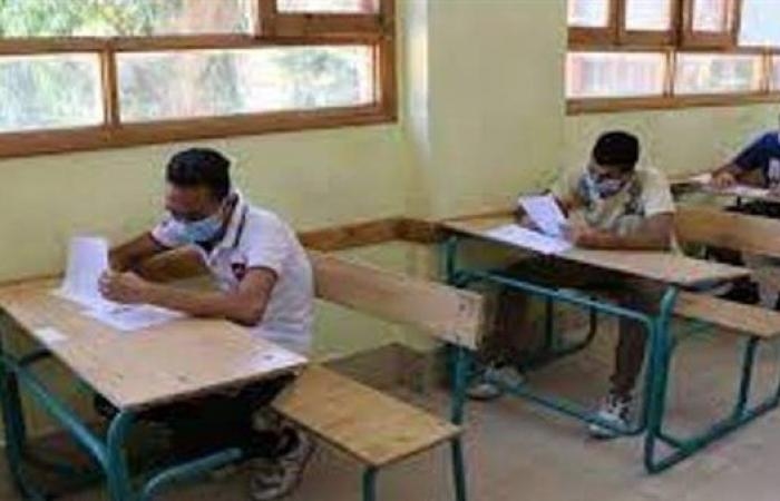 الكنترولات تواصل تصحيح امتحان اللغة العربية لـ الثانوية العامة 2025