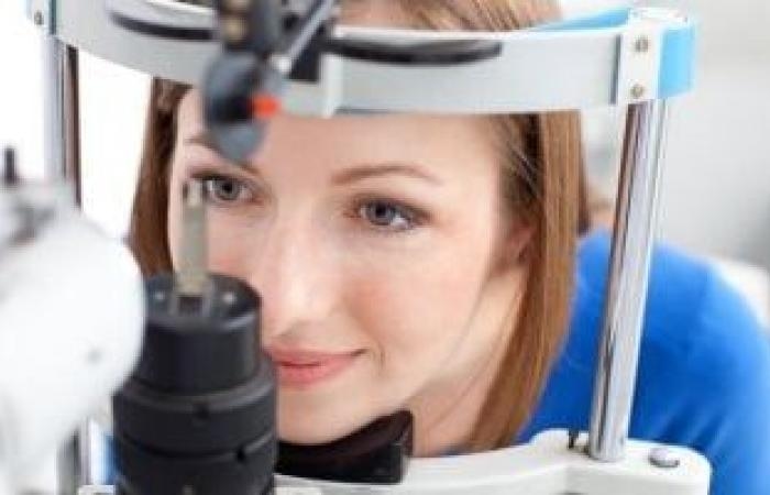 صحة وطب : ما أسباب العمى الليلي وكيف يمكن علاجه؟