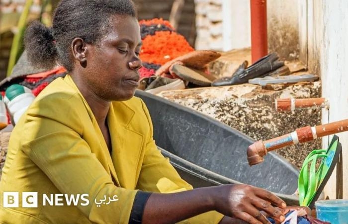 أخبار العالم : ما قصة المرأة التي طلبت من أبنائها عدم اللعب لتوفير مصاريف المعيشة؟