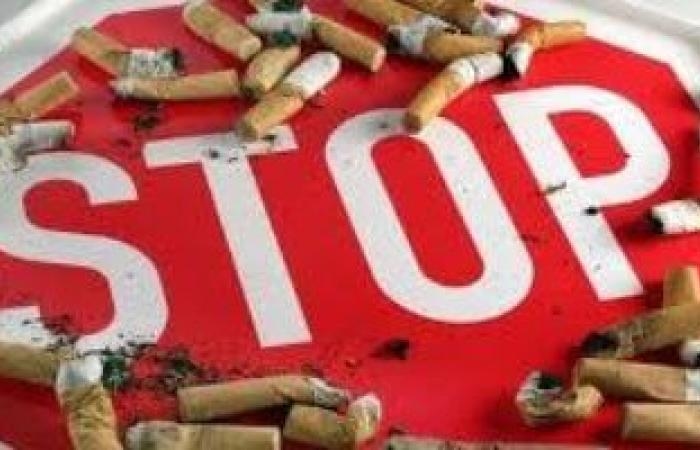 الأخبار العالمية : فرنسا تحظر التدخين فى الشواطئ والحدائق ومحطات الحافلات