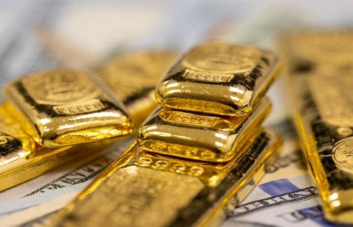 إقتصاد : تراجع الذهب لأدنى مستوى في شهر بدعم مفاوضات التجارة الأمريكية