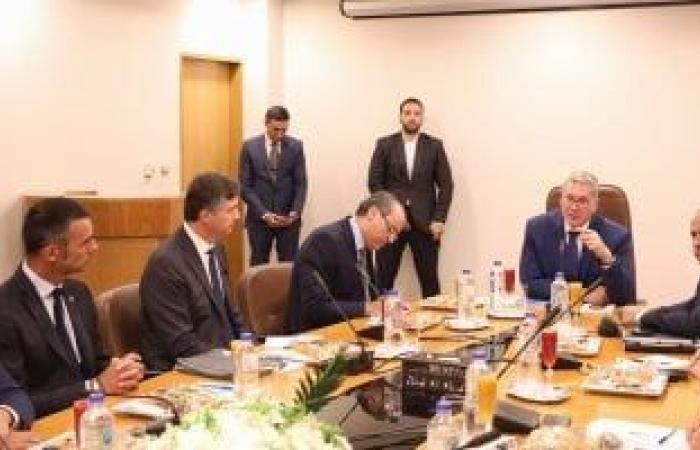 أخبار الاقتصاد : وزير البترول يتابع من داخل شركة عجيبة أداء الإنتاج والتحديات المستقبلية