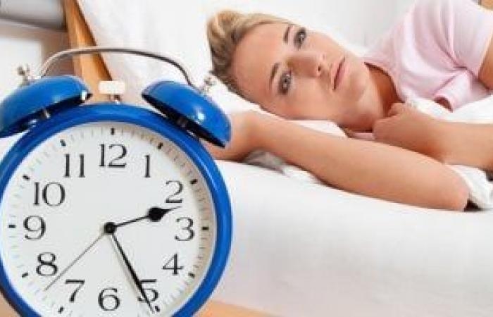 صحة وطب : لماذا تستيقظ فى منتصف الليل ولا تستطيع النوم مرة ثانية؟