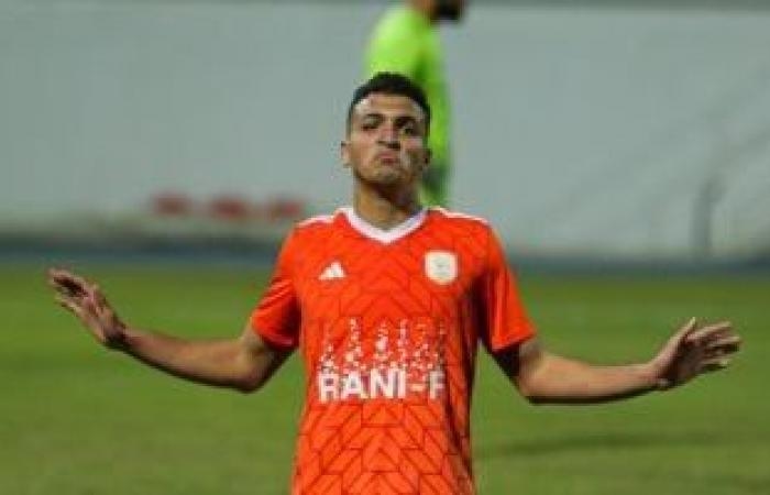 أخبار الرياضة : الأهلي يسابق الزمن لحسم صفقة المدافع الجديد لحل أزمة "المساكين"