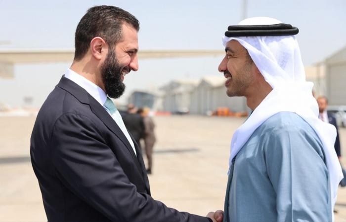 أخبار العالم : للمرة الثانية منذ توليه المنصب.. أحمد الشرع يصل إلى الإمارات وعبدالله بن زايد في استقباله