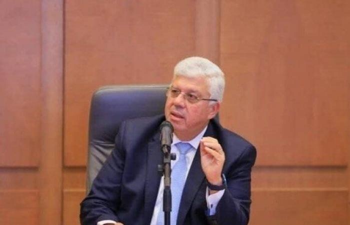 عاشور: كل دولار يُنفق على البحث العلمي يعود بناتج من 3 إلى 5 دولارات